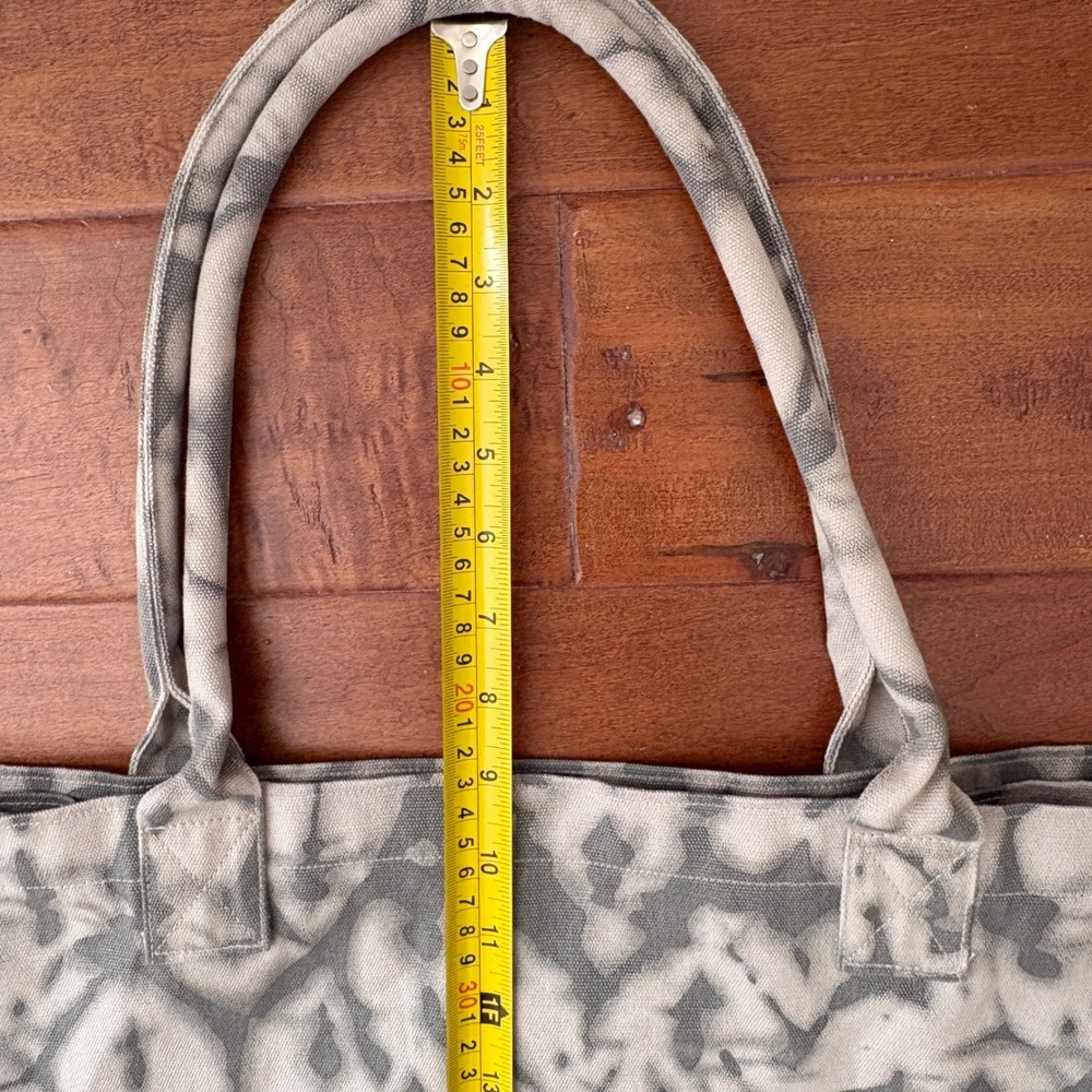 Alo Yoga Shopper Tote Tie Dye Logo Canvas Bag, Womens OS Gray White - Picture 7 of 10